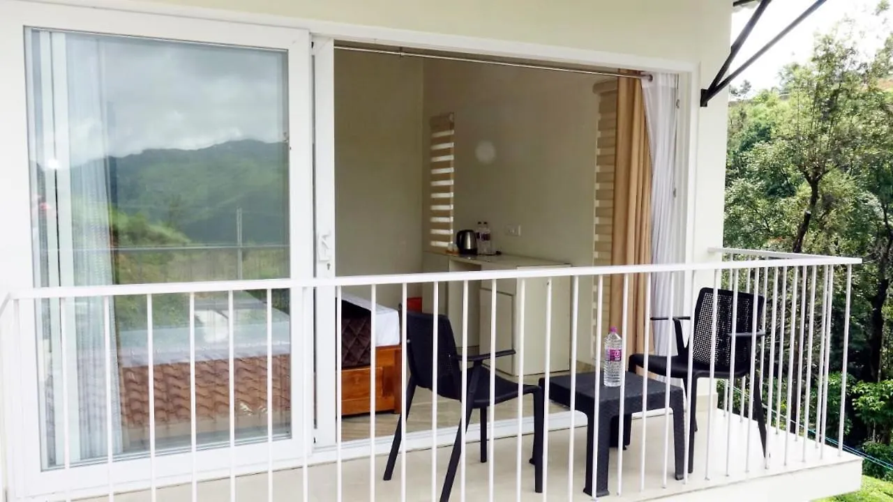 Glashaus By Izan Vagamon Homestay