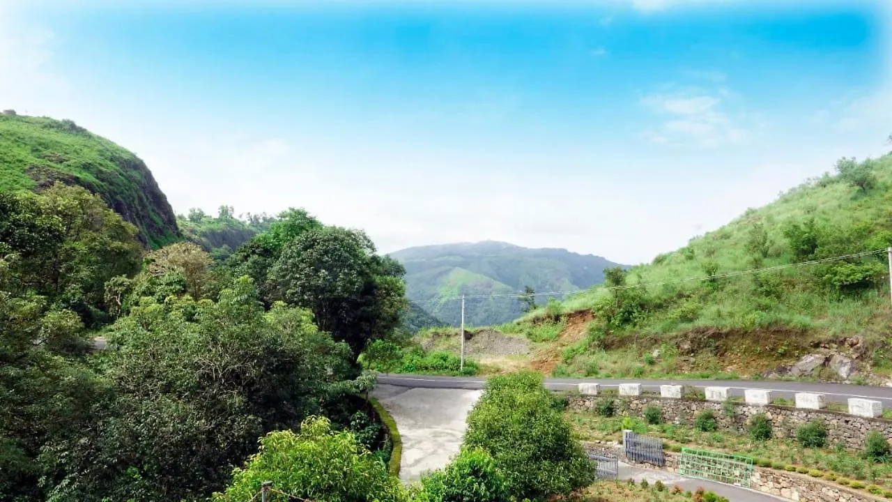 Homestay Glashaus By Izan Vagamon India