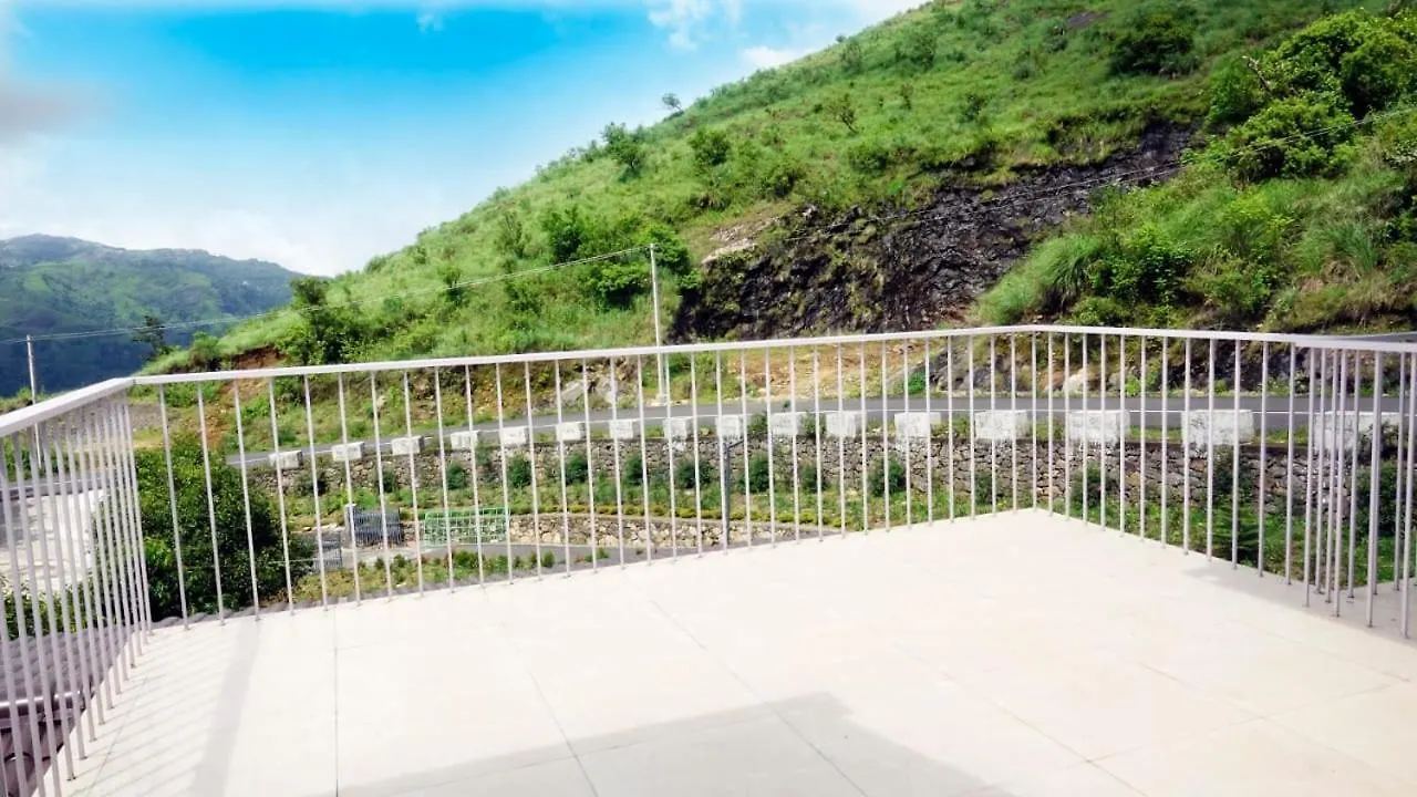 Glashaus By Izan Vagamon Homestay